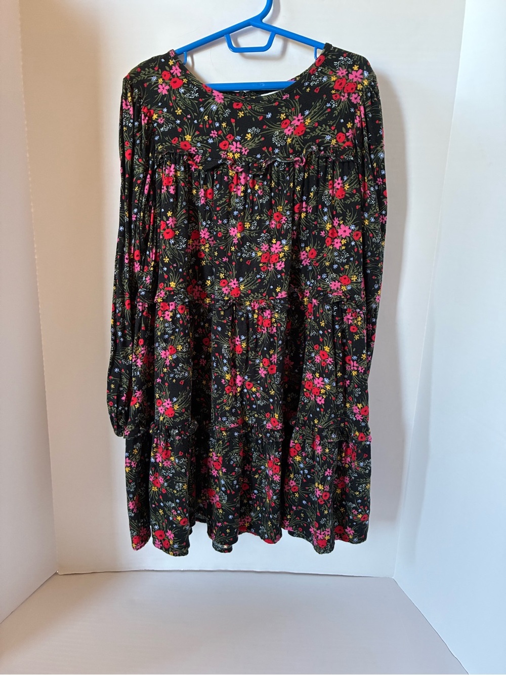 Girls CAT & JACK Dress Medium (7/8)